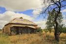 abandoned-farm-house